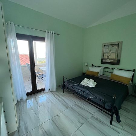 Xalonia Penthouse Appartement Agios Nikolaos  Buitenkant foto